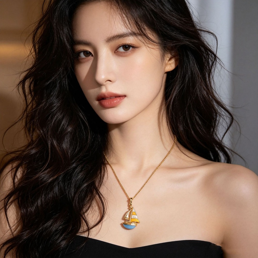 Initial Letter Necklace 18K Gold - Colar com pingente de barco à