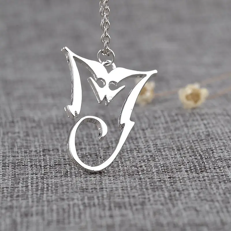 Colar com pingente do ícone in - Anime Pendant Necklace avaliação e preço