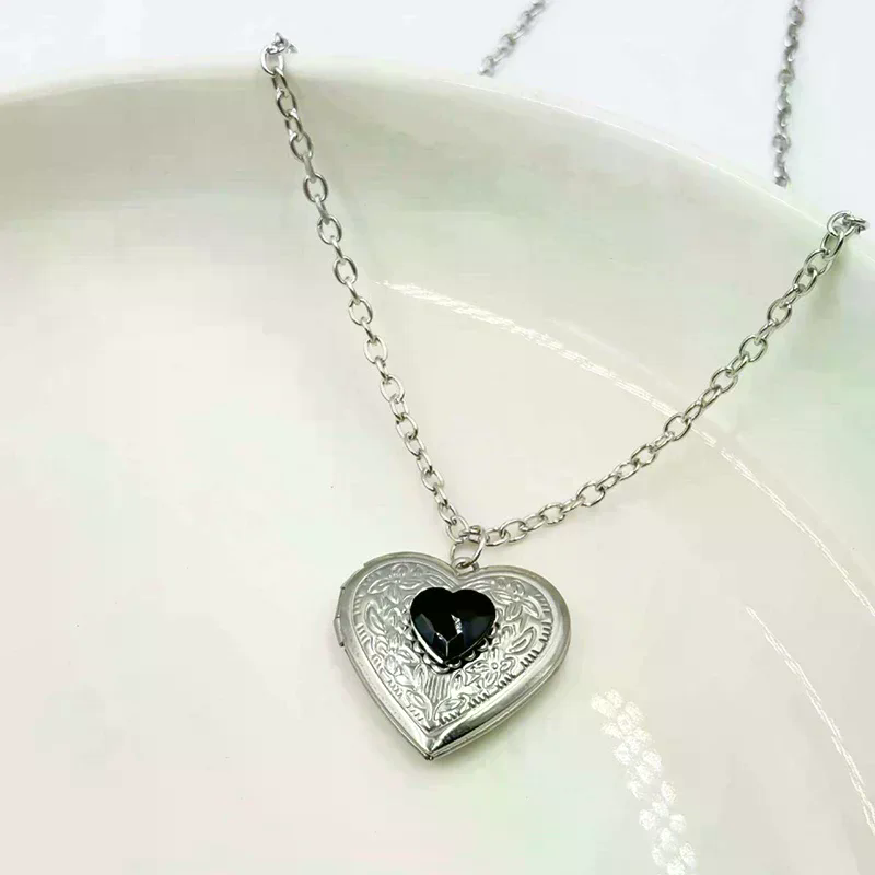 Moda barroca vintage em forma  - Heart Locket Necklace Photo avaliação e preço