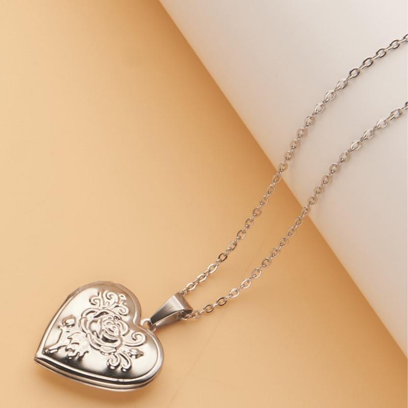 Colar Gótico Vintage com Pinge - Heart Locket Necklace Photo avaliação e preço